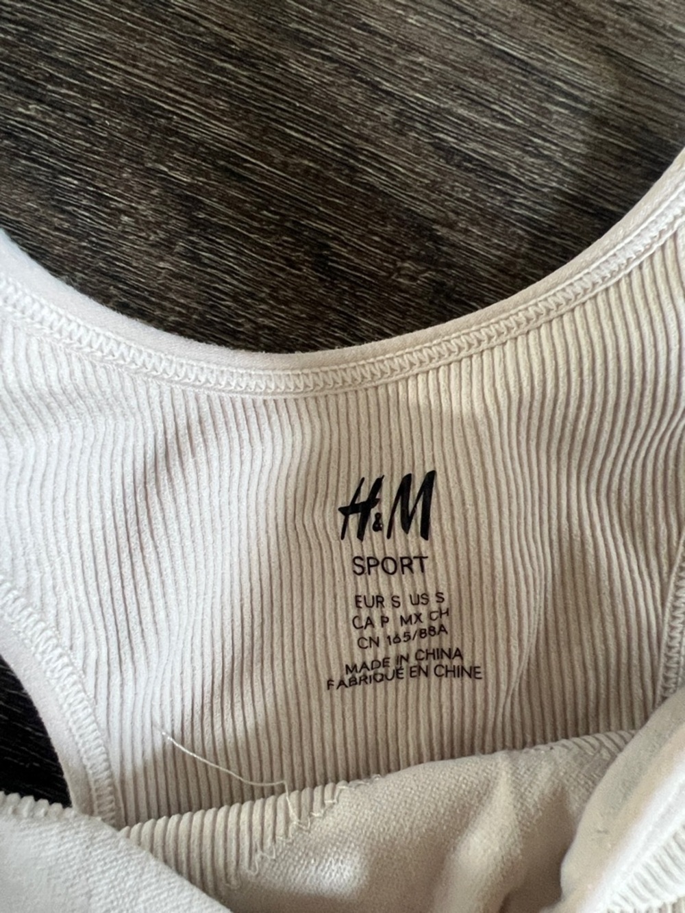 H&M Ribbed Cropped athletic Tank Top - Picture 2 of 3